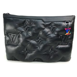 ルイヴィトン(LOUIS VUITTON)の新品同様 ルイヴィトン M68775 ポシェット A4 クラッチバッグ 黒(クラッチバッグ)