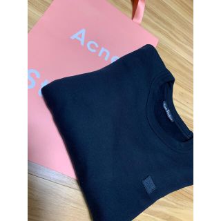 アクネ(ACNE)のレギュラーフィットスウェットシャツ ブラック(スウェット)