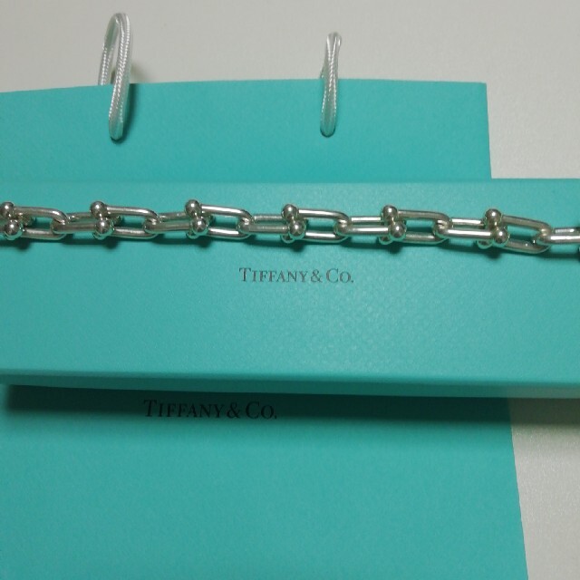 Tiffany & Co.(ティファニー)のtiffany ハードウェア　ラージブレスレット　Lサイズ　シルバー925 レディースのアクセサリー(ネックレス)の商品写真