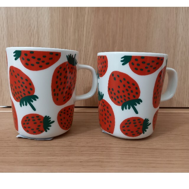 marimekko　MANSIKKA　マンシッカ　マグカップ