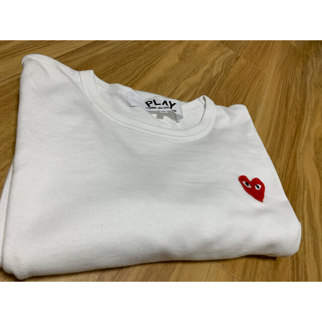 COMME des GARCONS(コムデギャルソン)のコムデギャルソン　プレイ　Tシャツ　ホワイト メンズのトップス(Tシャツ/カットソー(七分/長袖))の商品写真