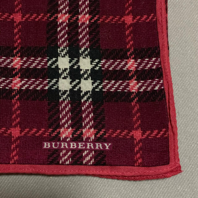 BURBERRY(バーバリー)のBurberryハンカチ　2枚セット レディースのファッション小物(ハンカチ)の商品写真