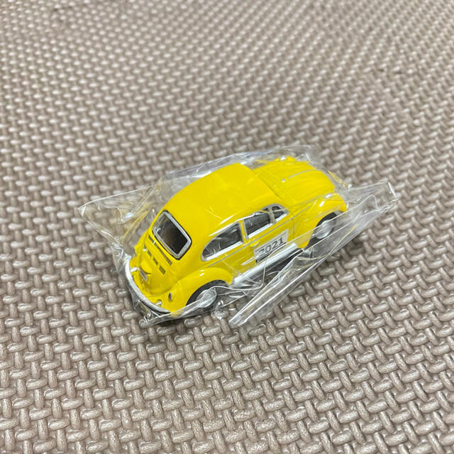 Volkswagen(フォルクスワーゲン)の新品⭐︎VOLKSWAGEN BEETLE ミニカー エンタメ/ホビーのおもちゃ/ぬいぐるみ(ミニカー)の商品写真