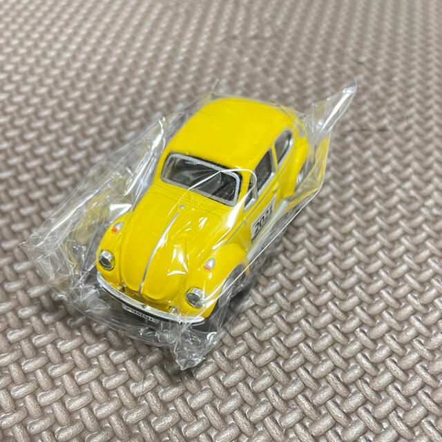 Volkswagen(フォルクスワーゲン)の新品⭐︎VOLKSWAGEN BEETLE ミニカー エンタメ/ホビーのおもちゃ/ぬいぐるみ(ミニカー)の商品写真