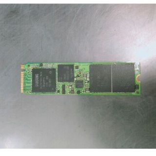 サムスン(SAMSUNG)のSSD NVMe 512GB SUMSUNG(PCパーツ)