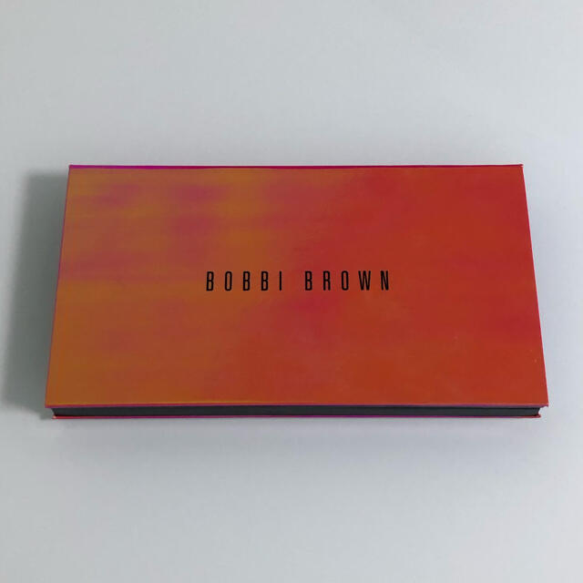 BOBBI BROWN(ボビイブラウン)のBOBBI BROWN インフラレッドアイシャドウパレット コスメ/美容のベースメイク/化粧品(アイシャドウ)の商品写真