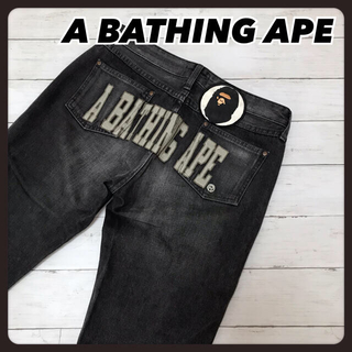 アベイシングエイプ(A BATHING APE)のアベイシングエイプ ブラックデニム バックデザイン 刺繍 ワッペン(デニム/ジーンズ)