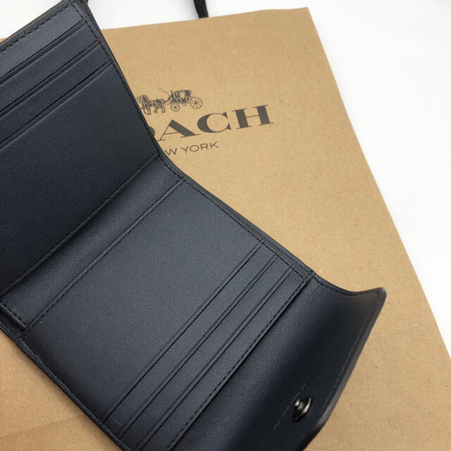 クラシック 新作 COACH スモールウォレット 犬 ドッ o1saude.com.br