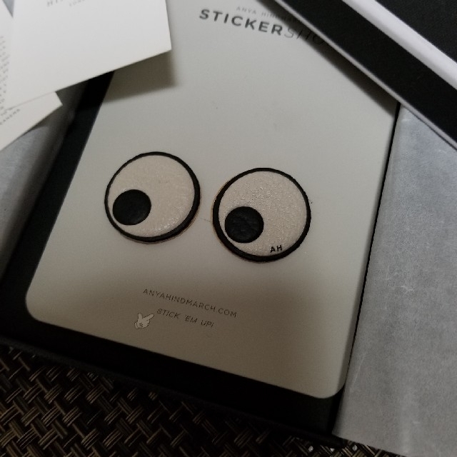 ANYA HINDMARCH(アニヤハインドマーチ)のANYA HINDMARCH　ステッカー レディースのファッション小物(その他)の商品写真