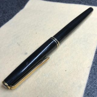 モンブラン(MONTBLANC)のモンブラン 絶版クラシック万年筆　ブラック(ペン/マーカー)