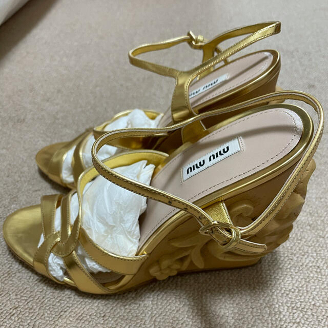 【新品】miumiuサンダル最終値下げPRADA