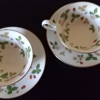 ウェッジウッド(WEDGWOOD)のWEDGWOODワイルドストロベリー カップ&ソーサー(グラス/カップ)