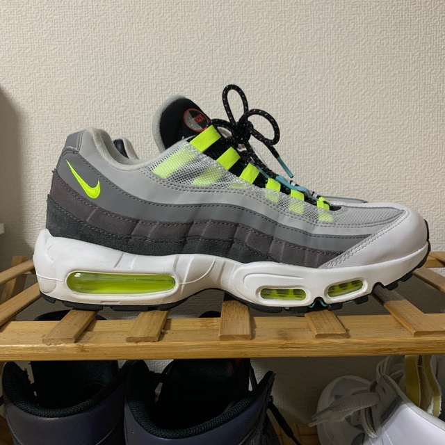 NIKE(ナイキ)のNIKE AIR MAX 95 QS GREEDY メンズの靴/シューズ(スニーカー)の商品写真