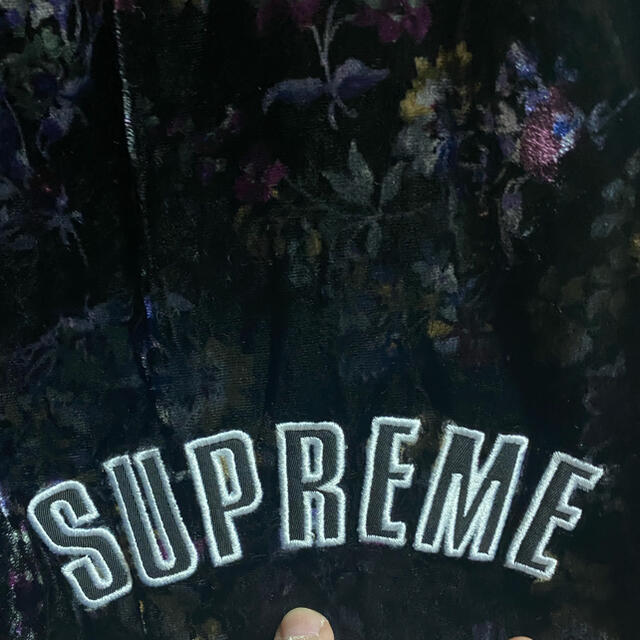 Supreme   SUPREME AW Floral Velour Shortの通販 by 's shop