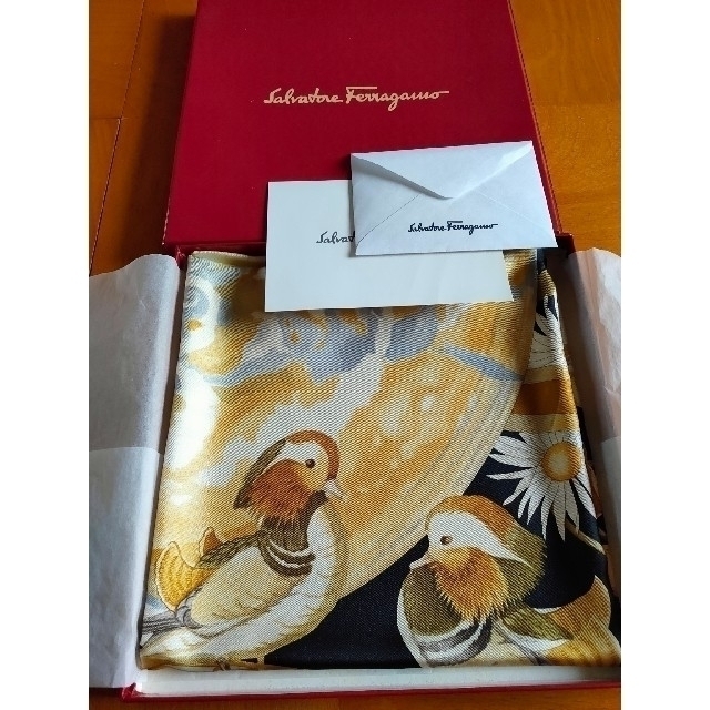 Salvatore Ferragamo(サルヴァトーレフェラガモ)のフェラガモ　スカーフ レディースのファッション小物(バンダナ/スカーフ)の商品写真