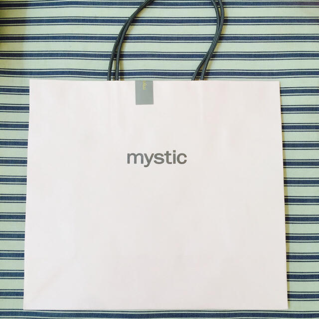 mystic(ミスティック)のミスティック 紙袋8枚セット レディースのバッグ(ショップ袋)の商品写真