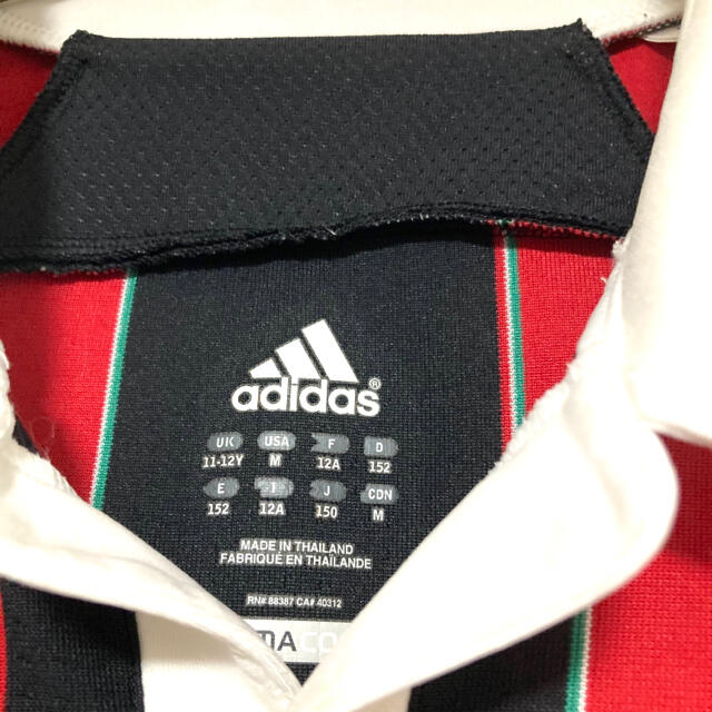 adidas(アディダス)の【美品】ACミラン ユニフォーム　キッズ　ジュニア　サッカー少年　サッカー　ユニ スポーツ/アウトドアのサッカー/フットサル(ウェア)の商品写真