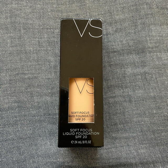 Victoria's Secret(ヴィクトリアズシークレット)の【未使用】Victoria's Secret リキッドファンデーション コスメ/美容のベースメイク/化粧品(ファンデーション)の商品写真