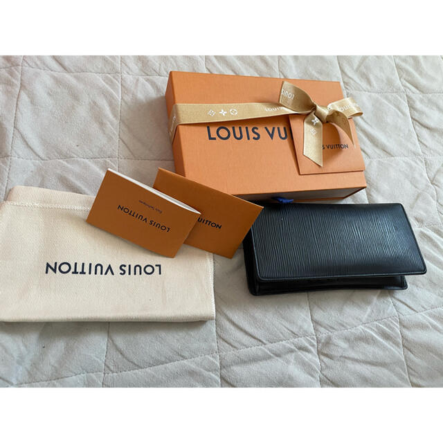 ルイヴィトンエピ長財布-