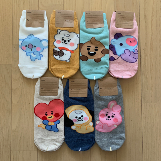 防弾少年団(BTS)(ボウダンショウネンダン)のミッキー様専用♦︎新品♦︎ BT21 靴下 7足セット レディースのレッグウェア(ソックス)の商品写真