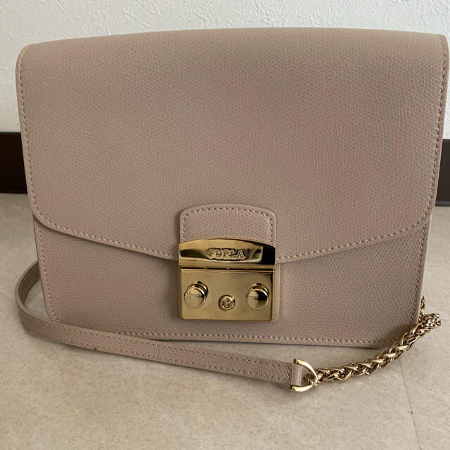 FURLA  バッグ　美品レディース