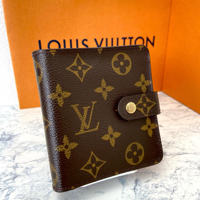 ジップ】 LOUIS VUITTON - 極美品!ヴィトン モノグラム コンパクト