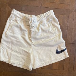 ナイキ(NIKE)のNIKEハーフパンツ(ショートパンツ)