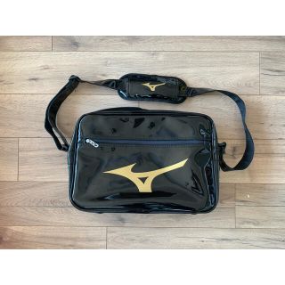 ミズノ(MIZUNO)の＊新品＊ミズノ　エナメルバッグ(ショルダーバッグ)