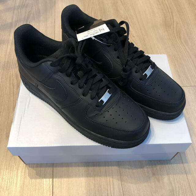 NIKE AIR FORCE 1 '07 エアフォース1