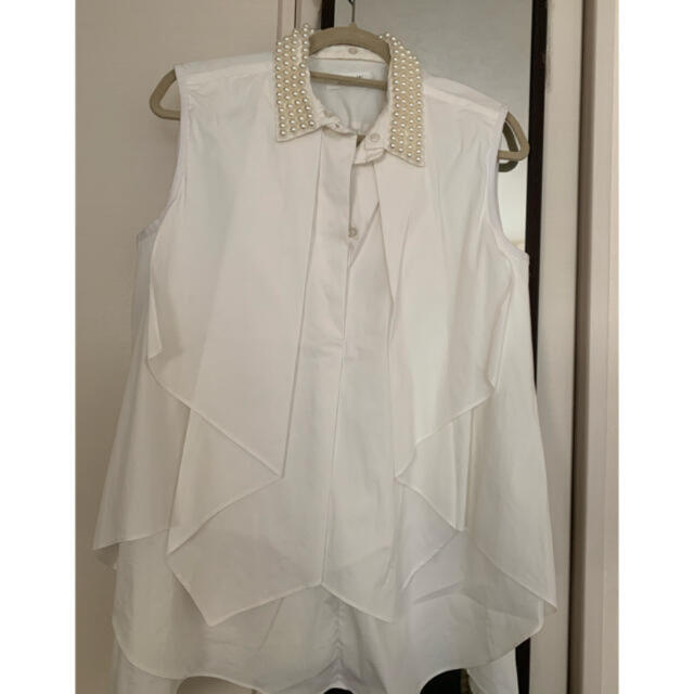 【専用】Jenne パール襟ブラウス レディースのトップス(シャツ/ブラウス(半袖/袖なし))の商品写真