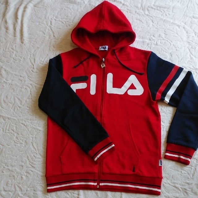 EASTBOY(イーストボーイ)のEASTBOY × FILA コラボパーカー なんちゃって制服 レディースのトップス(パーカー)の商品写真