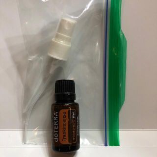新品　doTERRAフランキンセンス15mL &スプレー付き(エッセンシャルオイル（精油）)
