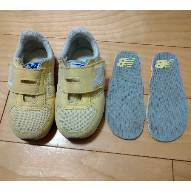 New Balance(ニューバランス)のニューバランス　スニーカー　220（14cm） キッズ/ベビー/マタニティのベビー靴/シューズ(~14cm)(スニーカー)の商品写真