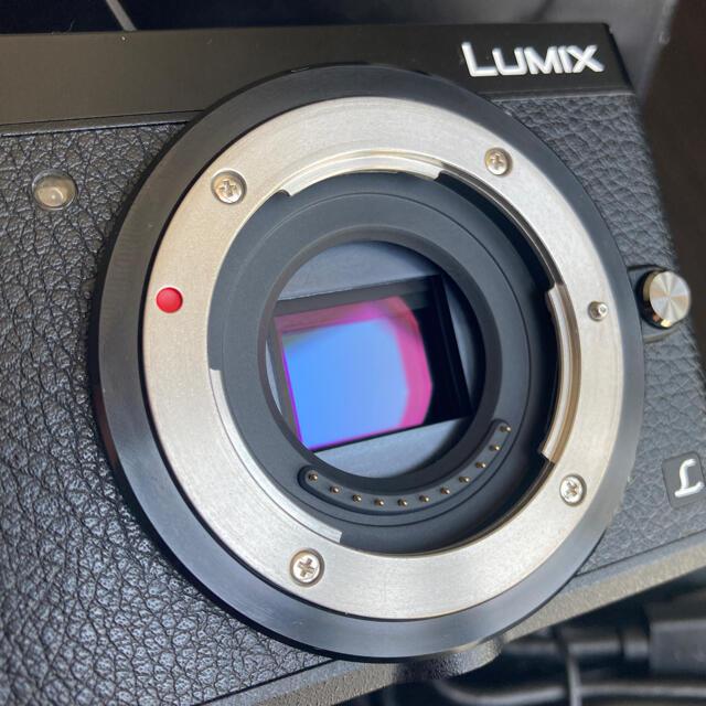 Panasonic(パナソニック)のPanasonic LUMIX DMC-GX7MK2L LEICA単焦点キット スマホ/家電/カメラのカメラ(ミラーレス一眼)の商品写真