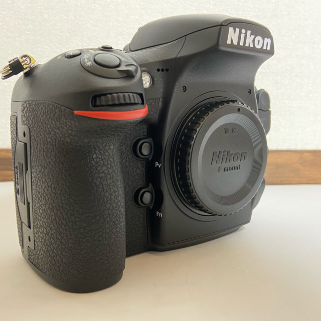 d810 極美品　おまけつき