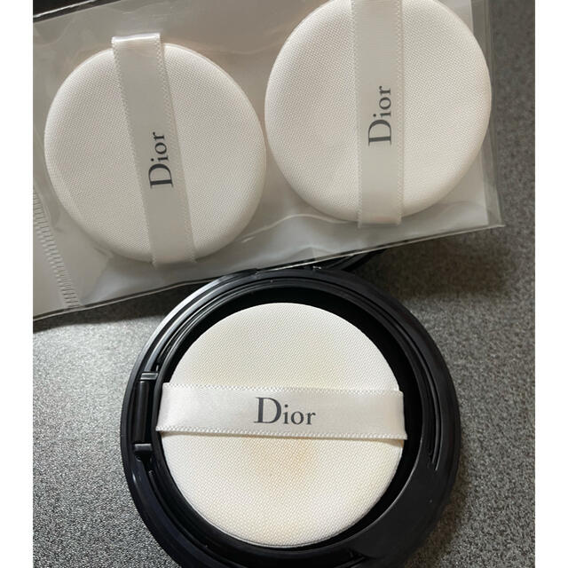 Dior(ディオール)のディオールスキン フォーエヴァー クッション　替えのパフ付き コスメ/美容のベースメイク/化粧品(ファンデーション)の商品写真