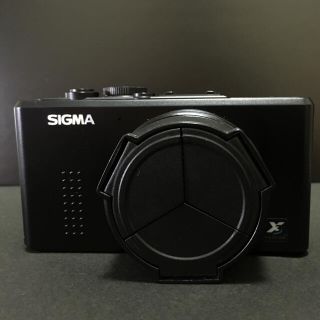 シグマ(SIGMA)のSIGMA DP2s (コンパクトデジタルカメラ)