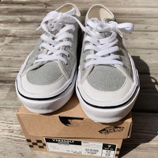 ヴァンズ(VANS)のVANS 限定スニーカー ⭐︎ UNION シルバーラメ　1度短時間使用のみ美品(スニーカー)