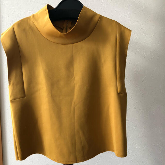 ZARA(ザラ)のZARA トップス　M レディースのトップス(カットソー(半袖/袖なし))の商品写真