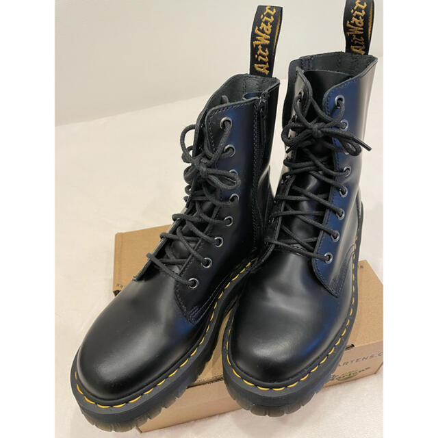 Dr.Martens(ドクターマーチン)のDr.Martens レディースの靴/シューズ(ブーツ)の商品写真