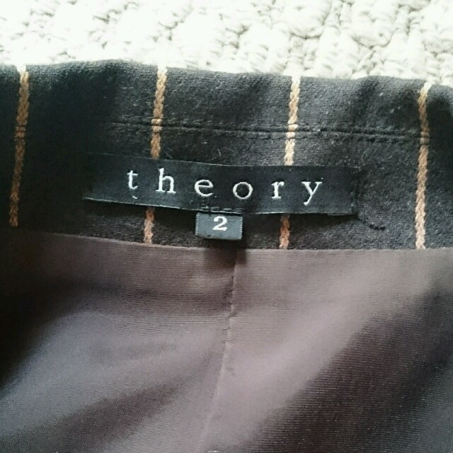 theory(セオリー)の最終値 ピンストライプジャケット レディースのジャケット/アウター(テーラードジャケット)の商品写真