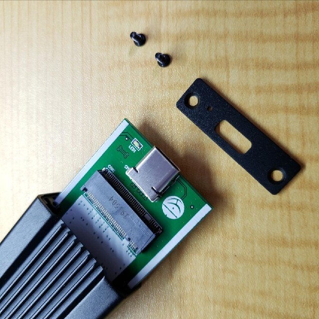 USB3.1 Gen2 NVMe SSDケース 10Gbps スマホ/家電/カメラのPC/タブレット(PC周辺機器)の商品写真