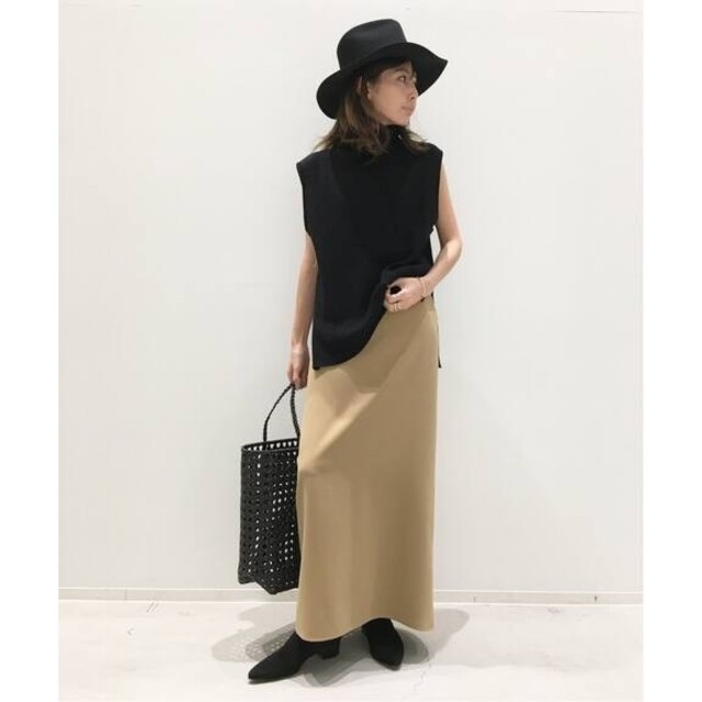 L'Appartement DEUXIEME CLASSE(アパルトモンドゥーズィエムクラス)のemi☆様専用 Back Slit Long スカート キャメル36 レディースのスカート(ロングスカート)の商品写真