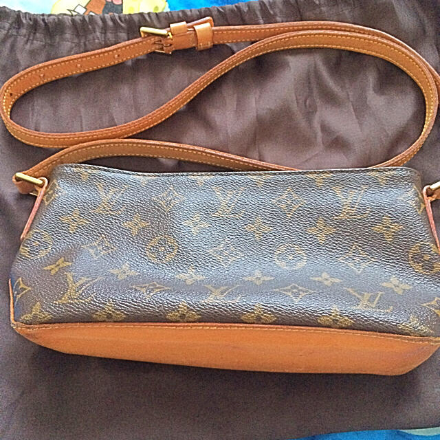 LOUIS VUITTON(ルイヴィトン)の正規店購入 ルイヴィトン トロター ショルダー レディースのバッグ(ショルダーバッグ)の商品写真