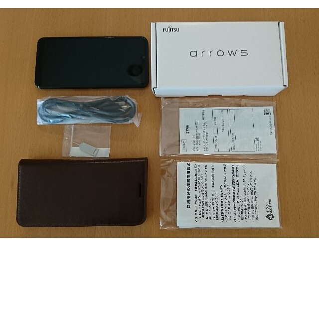 富士通(フジツウ)のarrows RX ブラック 楽天モバイル　美品 スマホ/家電/カメラのスマートフォン/携帯電話(スマートフォン本体)の商品写真