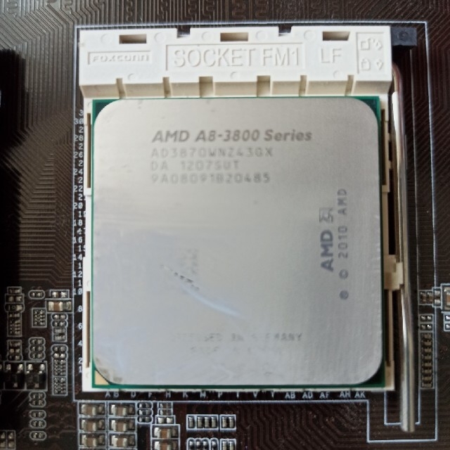 ASUS(エイスース)のマザーボード+CPU F1A75-M / AMD A8 スマホ/家電/カメラのPC/タブレット(PCパーツ)の商品写真