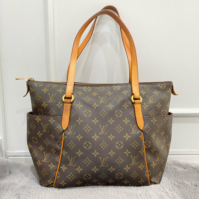 LV ルイヴィトン　モノグラム　トータリーMM