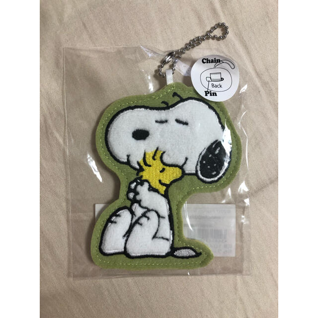 PEANUTS(ピーナッツ)のスヌーピーのワッペンバッジ エンタメ/ホビーのおもちゃ/ぬいぐるみ(キャラクターグッズ)の商品写真