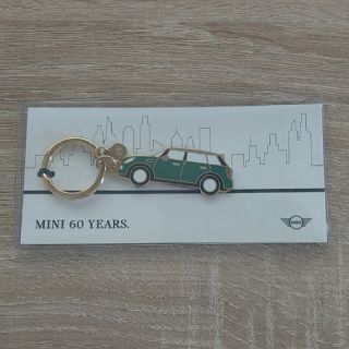 ビーエムダブリュー(BMW)のBMW MINI 60周年　キーホルダー　未使用　未開封(車内アクセサリ)