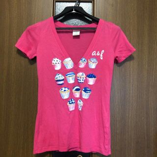 アバクロンビーアンドフィッチ(Abercrombie&Fitch)のアバクロ　カップケーキ シャツ(Tシャツ(半袖/袖なし))